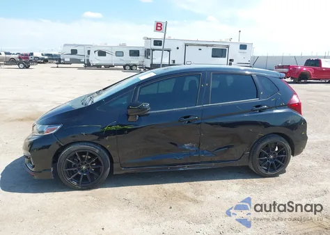 2018 Honda Fit Sport из США, поврежденный, VIN 3HGGK5H66JM715573